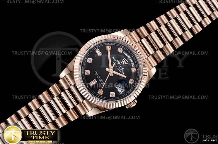 1113 RDD0219H – DayDate 36mm ComfortFit 694